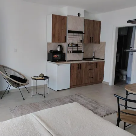 Iris Apartment Ivanica